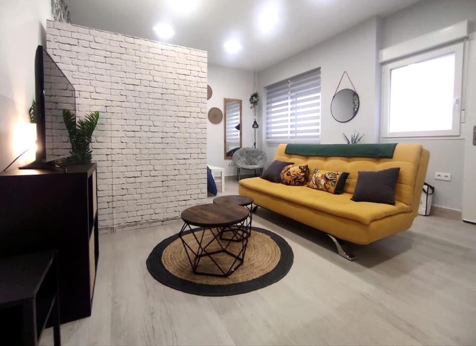 Comfortable Studio In Barrio Salamanca - Bejar マドリード エクステリア 写真